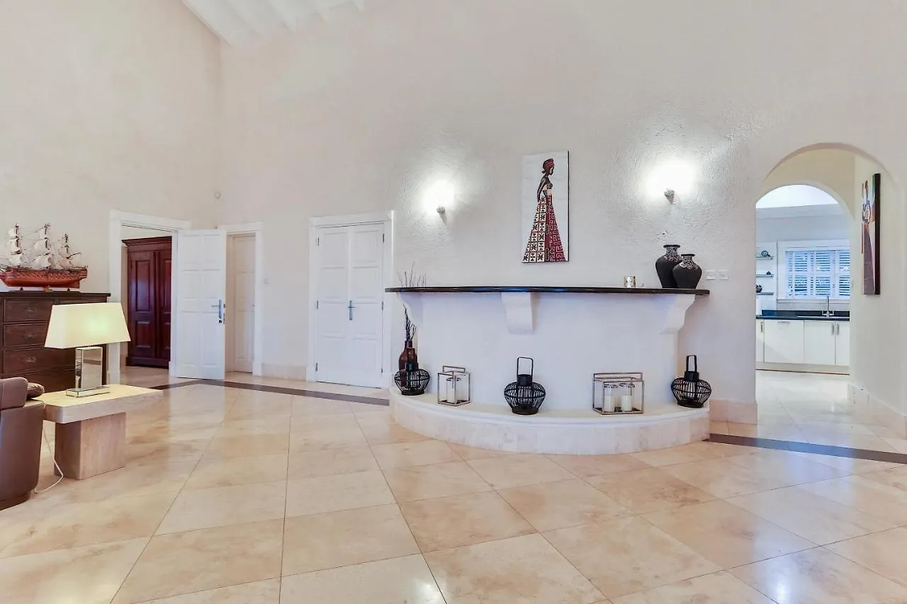 Cayman Villa - Contemporary 4 Bedroom Villa With Stunning Ocean Views Villa Cap Estate