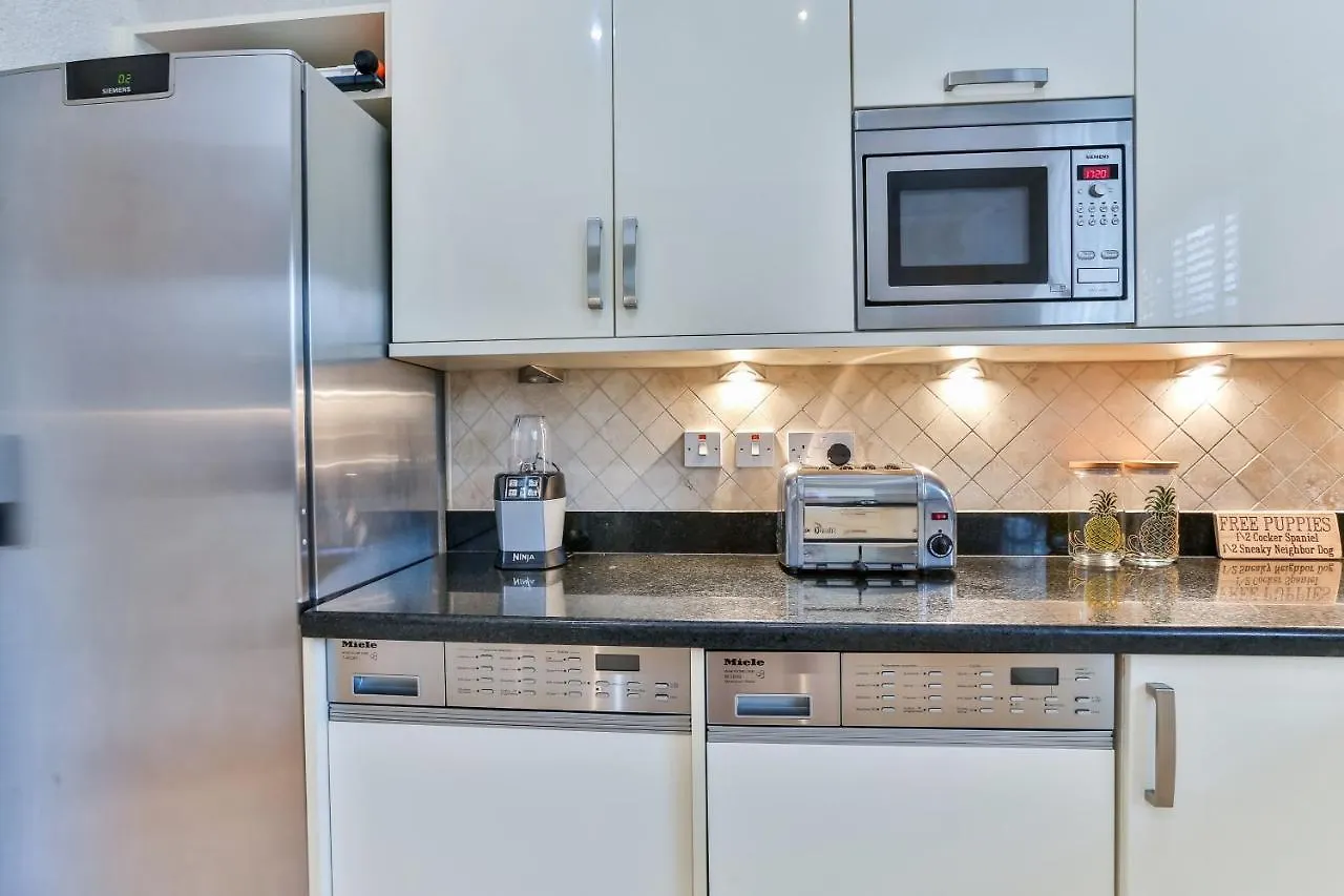 Cayman Villa - Contemporary 4 Bedroom Villa With Stunning Ocean Views Villa Cap Estate